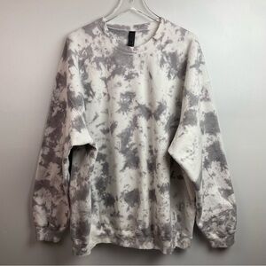 Boho Bloom NWT Gray & White Tie Dye Sweatshirt